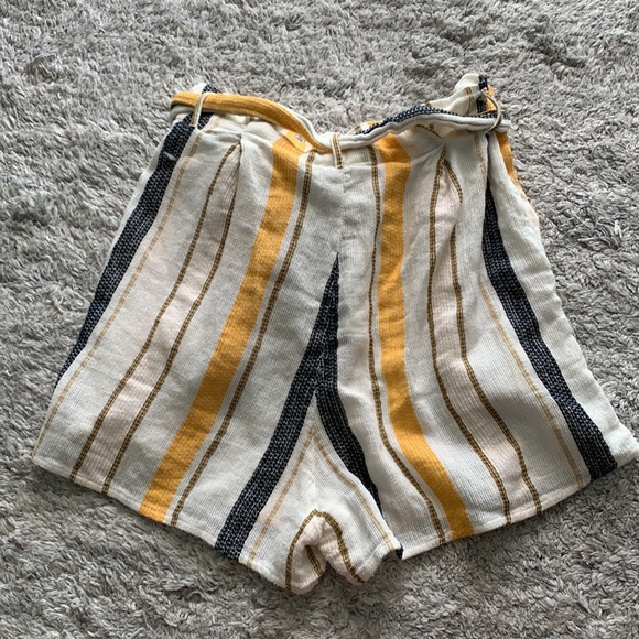 Beach Riot Shorts Size S - Picture 5 of 6